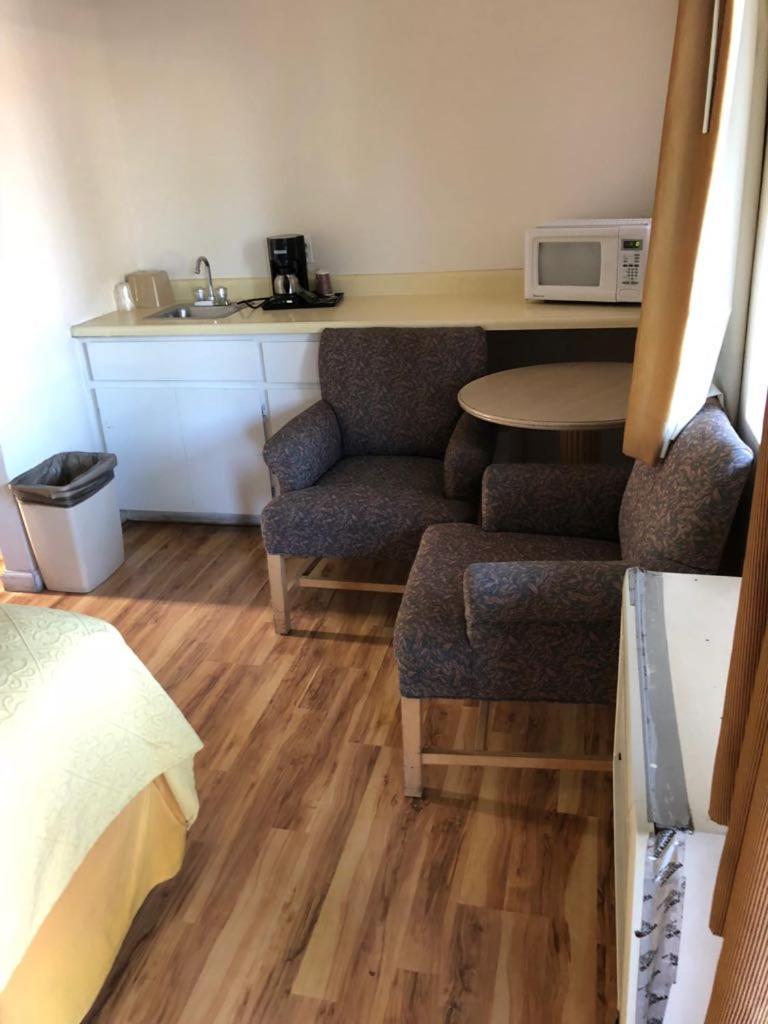 Kelseyville Motel Экстерьер фото